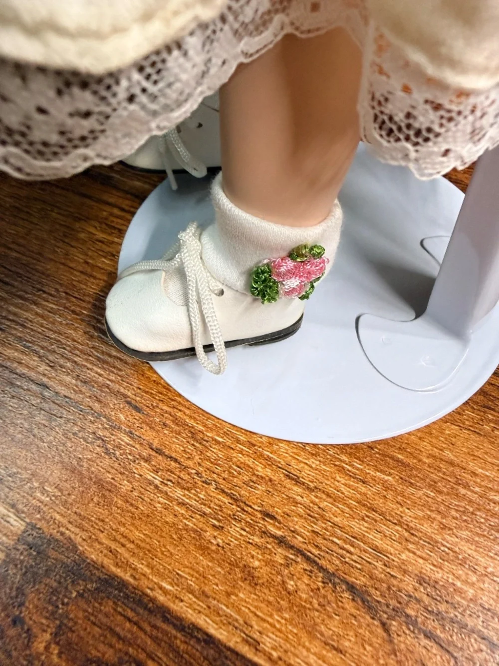 BRADLEY DOLLS #944/1500 Collectible Doll